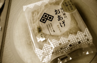 �J������